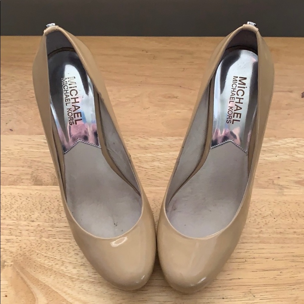 💵 REDUCED 💵 Michael Kors patent leather heels